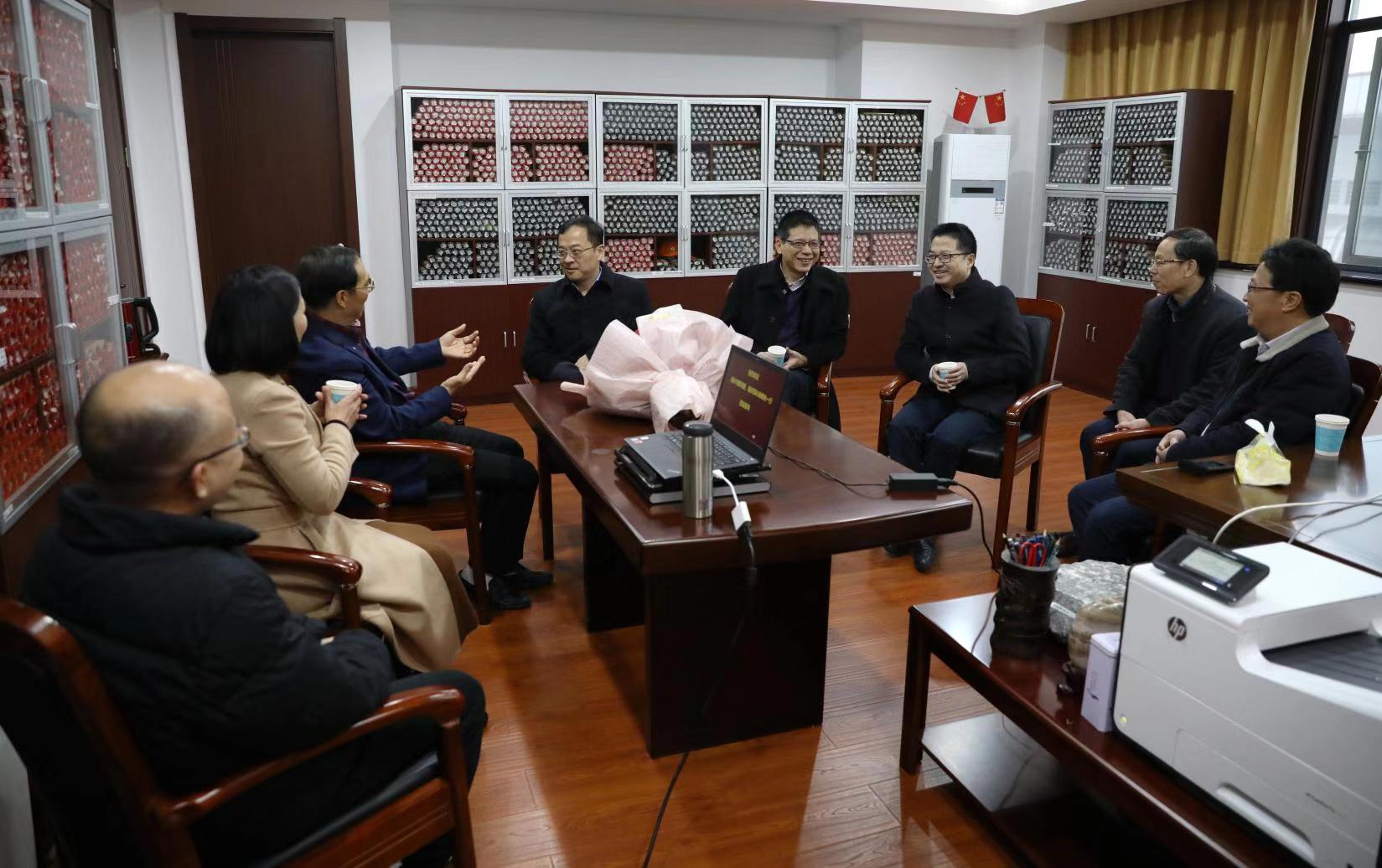 市委常委,组织部长徐晓光来校慰问杜时贵教授